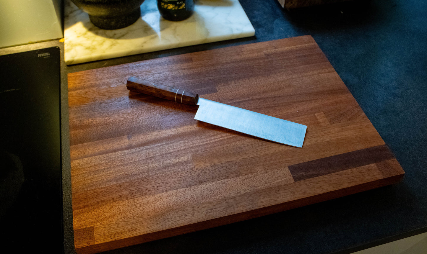 Skære- og serveringsbræt