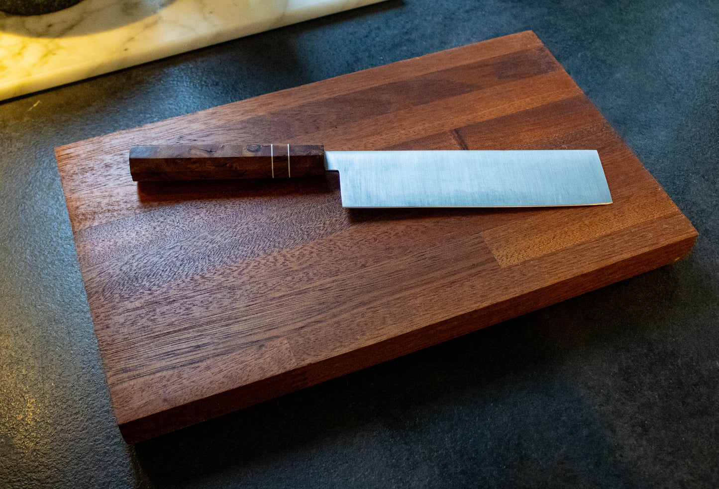 Skære- og serveringsbræt