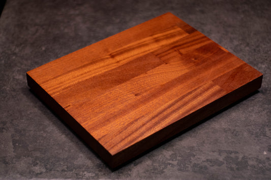 Skære- og serveringsbræt